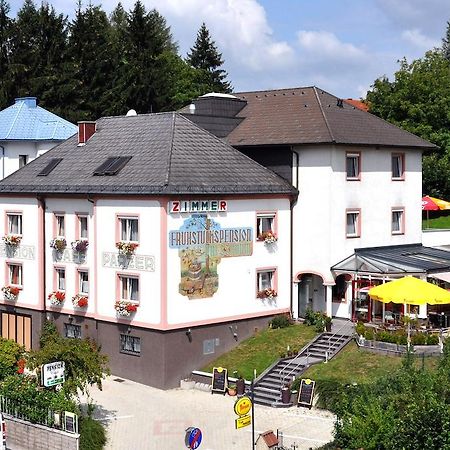 Pension Parzer Pressbaum Bei Wien المظهر الخارجي الصورة